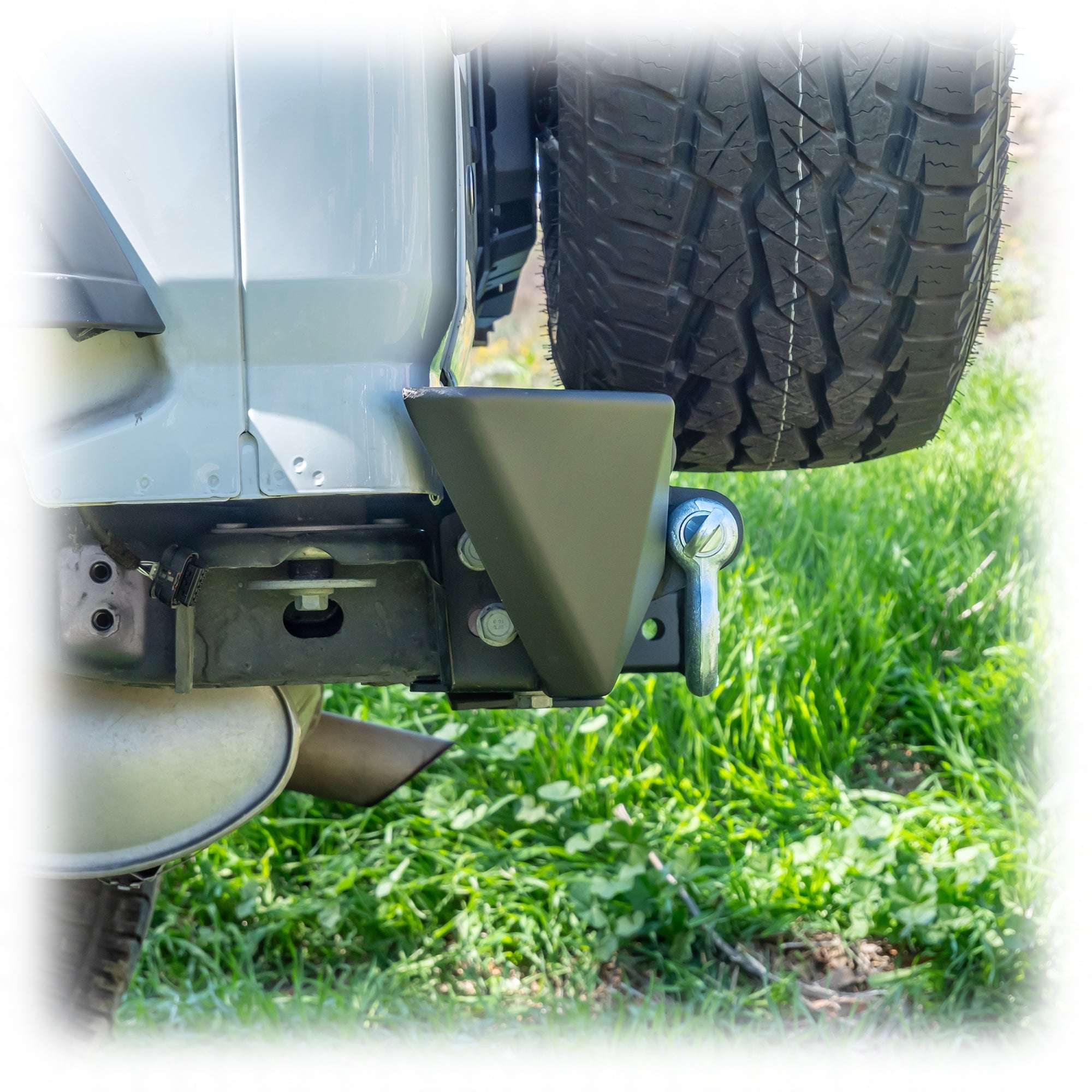 Minimalist Rear Bumper with LED Pod Lights and Hitch Receiver for Jeep Wrangler JL