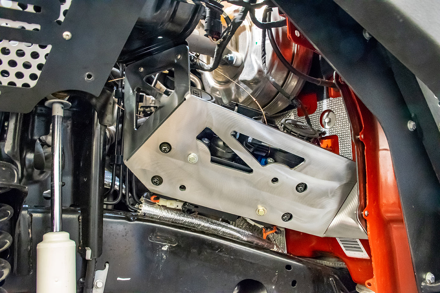 Jeep JL/Gladiator Engine Bay Compressor Mount - Apollo Off-Road