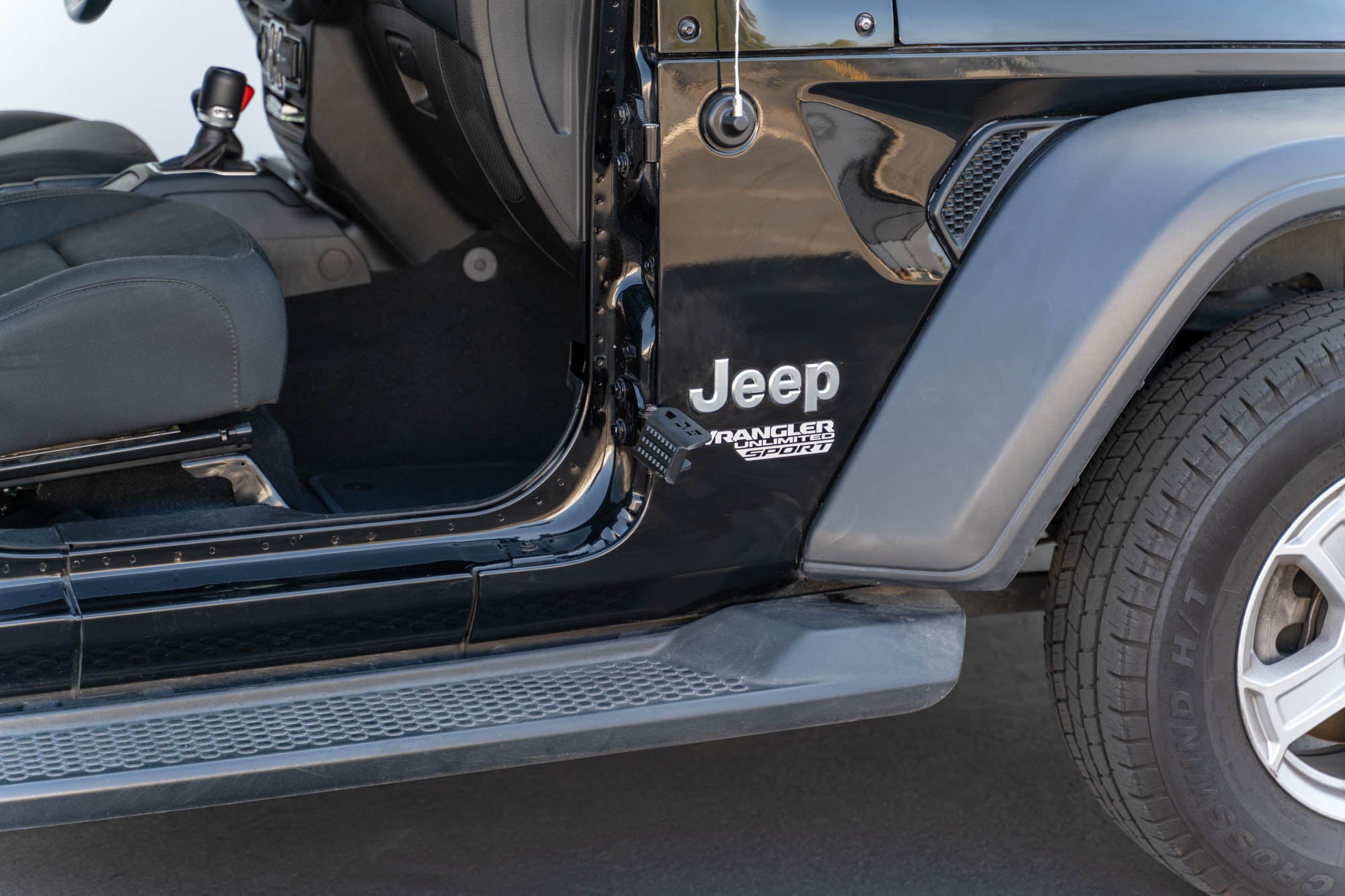 Jeep Wrangler JK/JL & Gladiator JT Foot Pegs - Apollo Off-Road