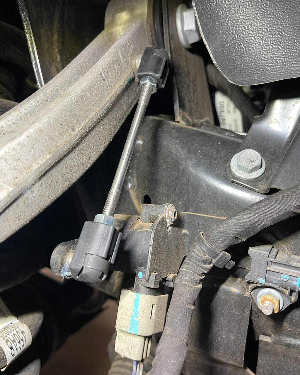 Foutz Motorsports 2.5" Front Leveling Collar Kit with Ride Height Sensor Connector Rods 2025-2026 Ram 1500 RHO