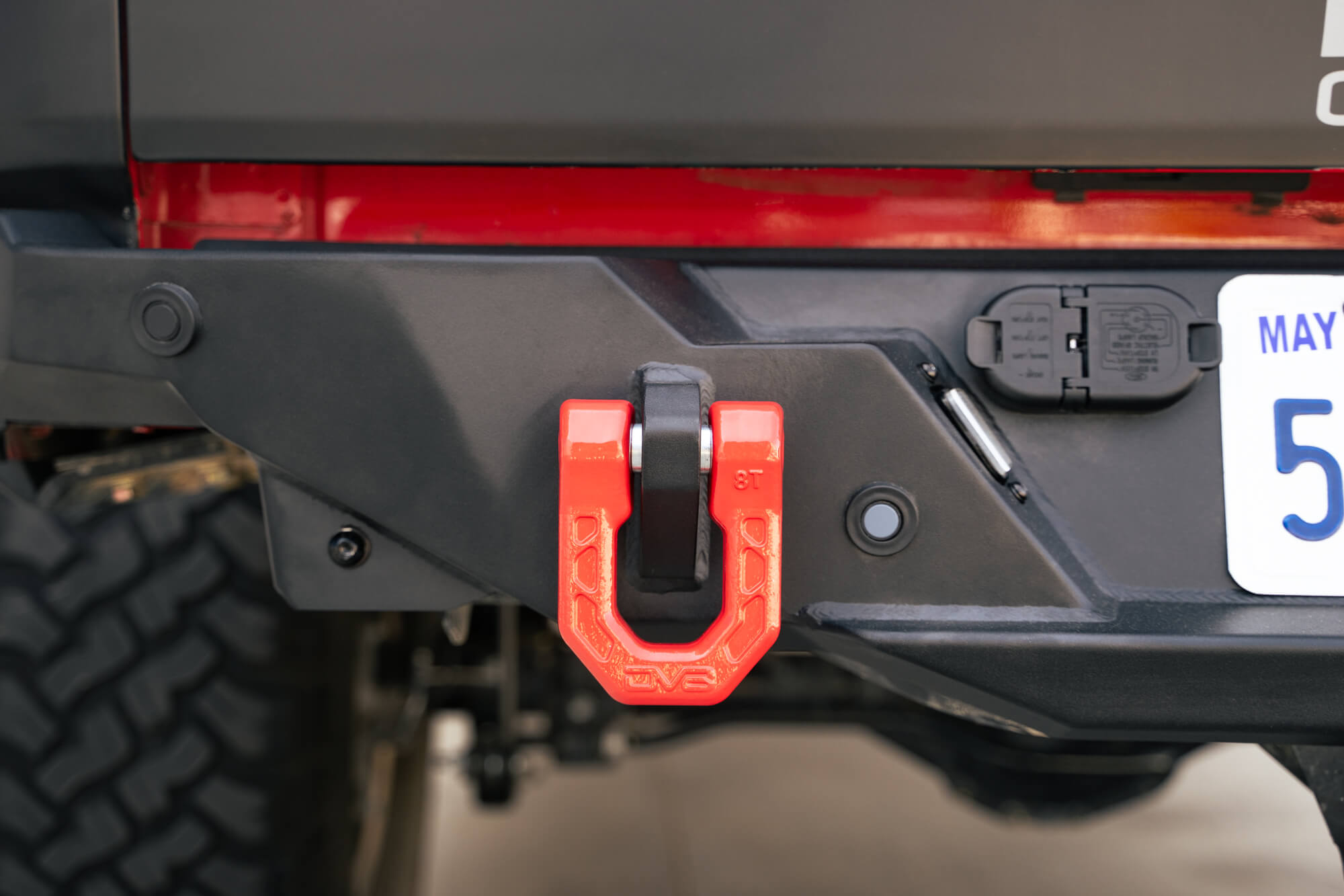 Red DV8 Elite Series D-Rings (Pair) - Apollo Off-Road