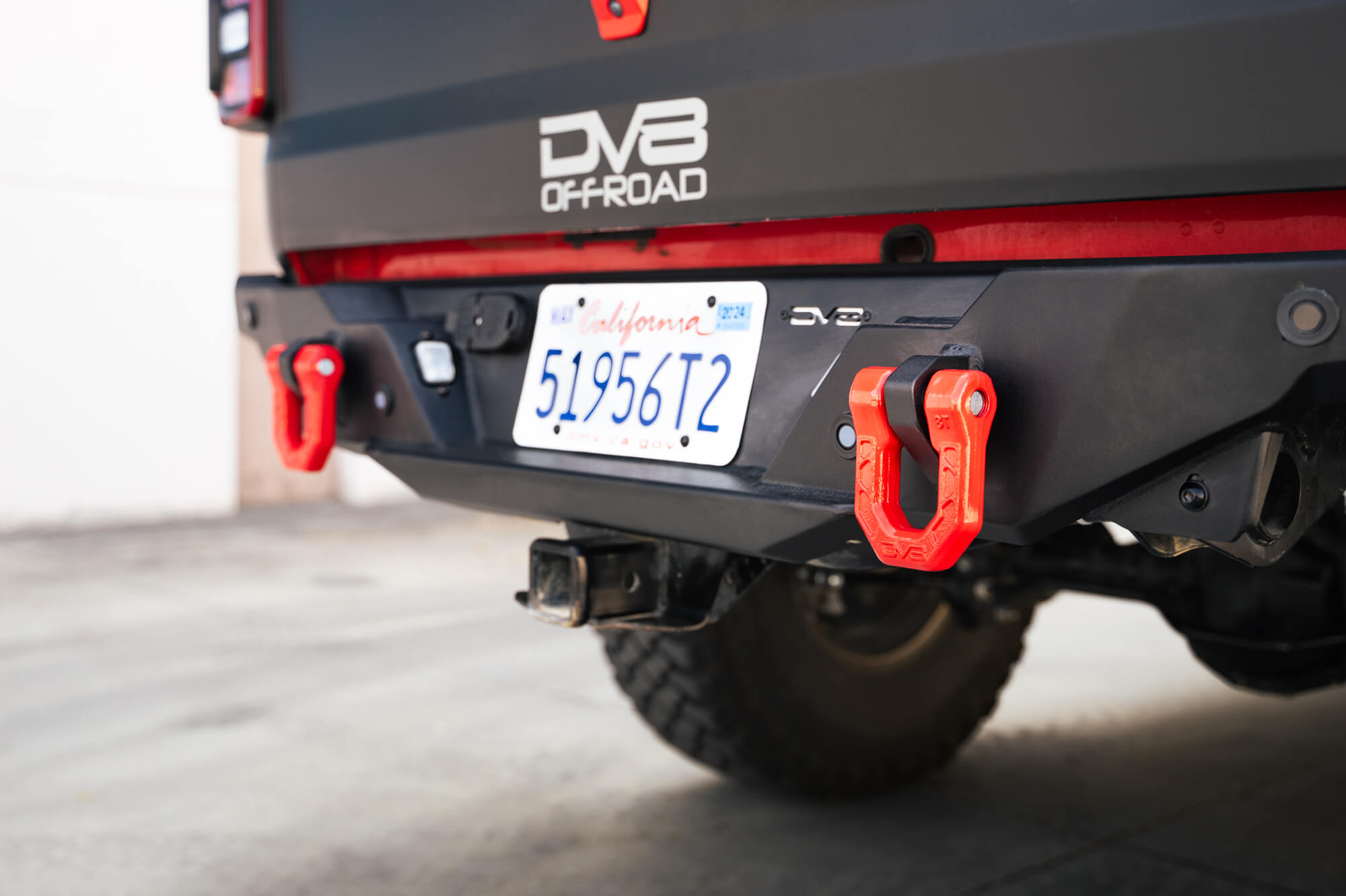 Red DV8 Elite Series D-Rings (Pair) - Apollo Off-Road