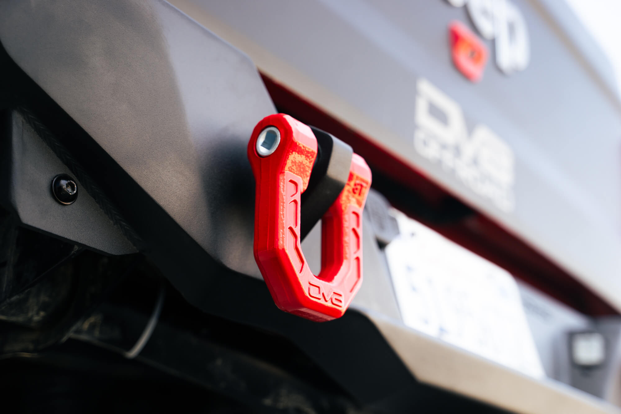 Red DV8 Elite Series D-Rings (Pair) - Apollo Off-Road