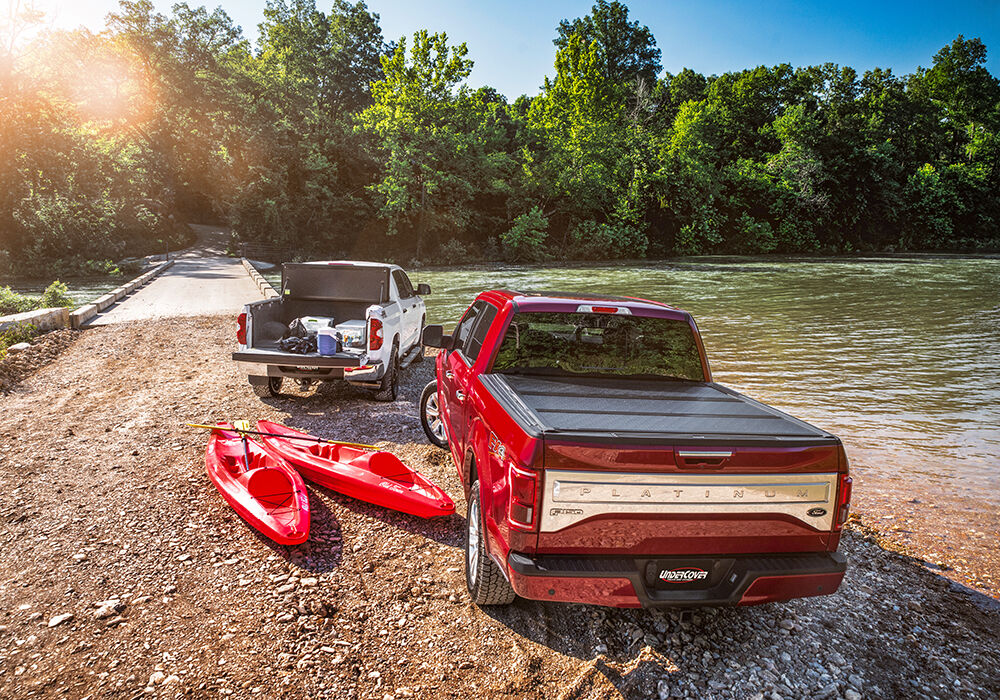 UnderCover Flex 2005-2015 Toyota Tacoma 5' Bed Crew Cab - Black Textured - Apollo Off-Road