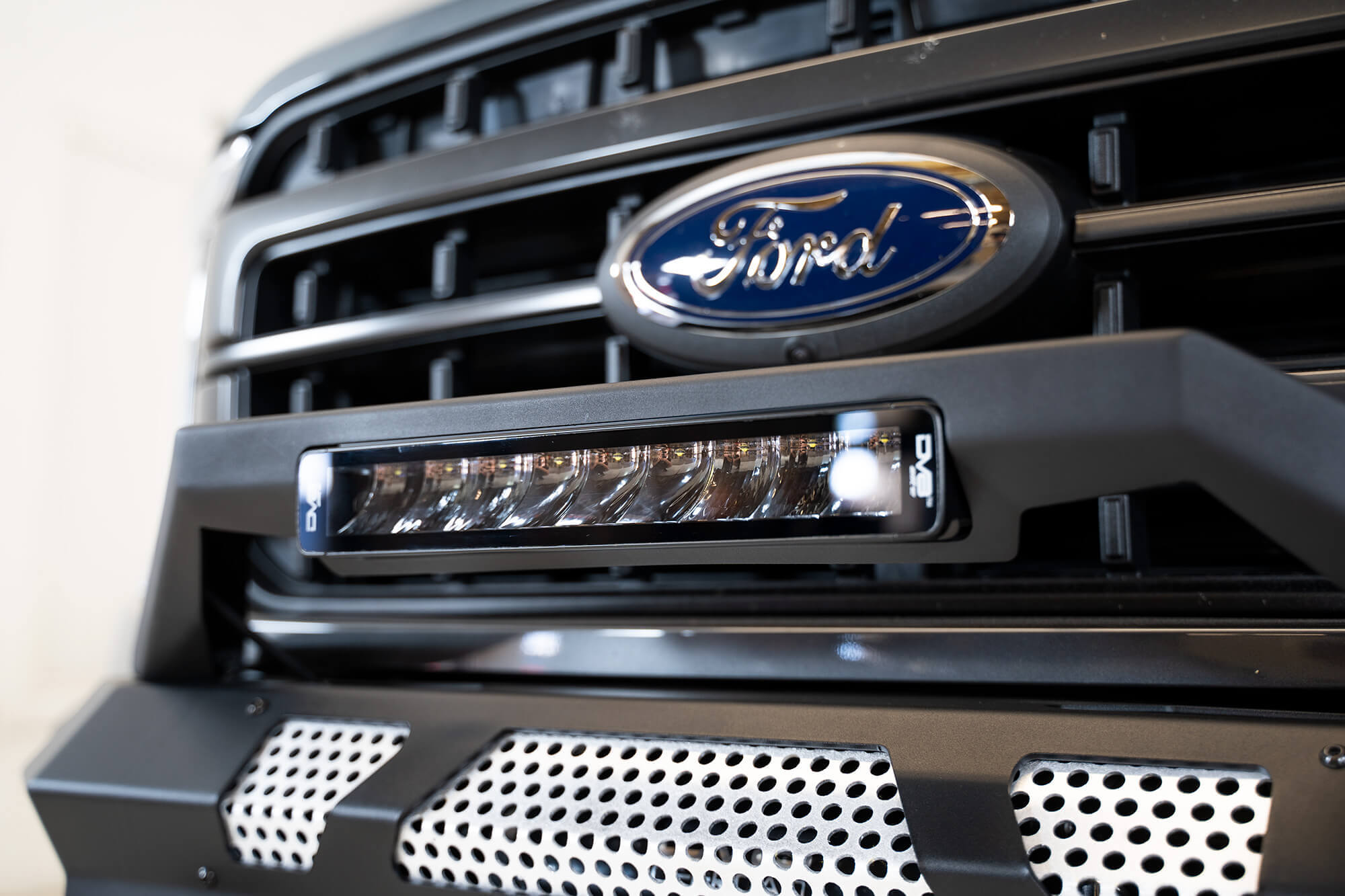 Universal 13in. High Profile LED Light Bar w/ Flood/Spot Combo Pattern/Side Mounts - Apollo Off-Road