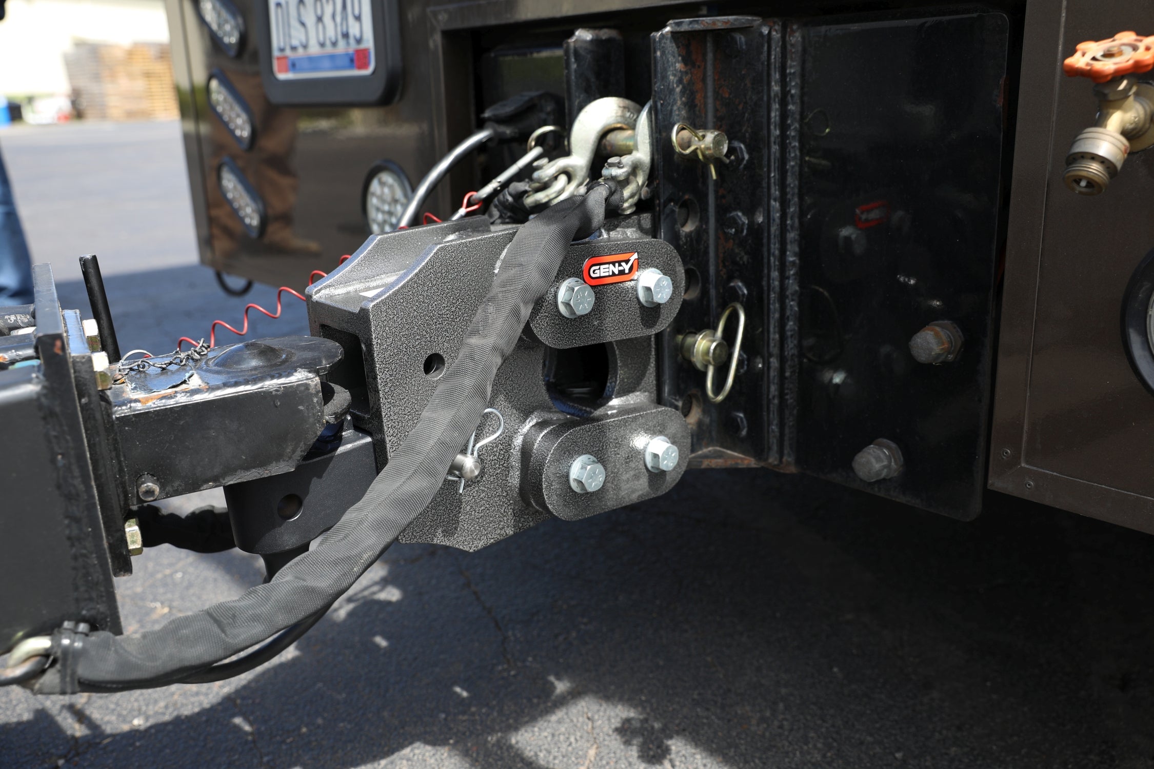 VICTORY LANE TORSION-FLEX Flat Plate Trailer Coupler 2K - 3.5K TW 32K Towing - Apollo Off-Road