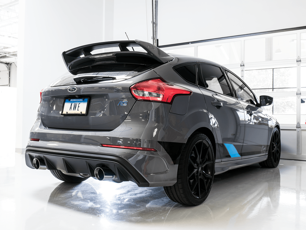 AWE SwitchPath Cat-back Exhaust (with Remote) for Ford Focus RS - Diamond Black Tips - Apollo Off-Road