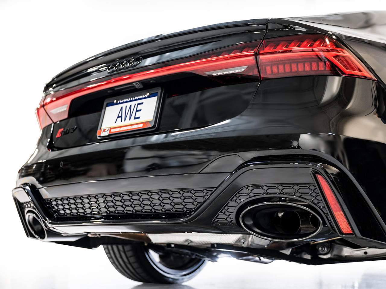 AWE SwitchPath Exhaust for C8 Audi RS 6-RS 7 - Diamond Black RS-style Tips - Apollo Off-Road