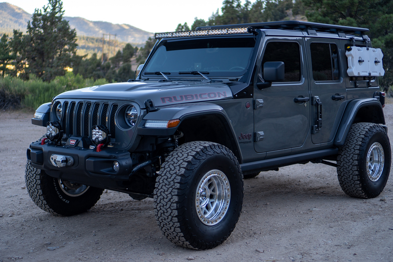 Baja Designs Jeep JL-JT LP6 Pro Bumper w-Upfitter Light Kit - Jeep 2020-22 Gladiator, 2018-22 Wrangler JL w-OE Steel Bumper - Apollo Off-Road