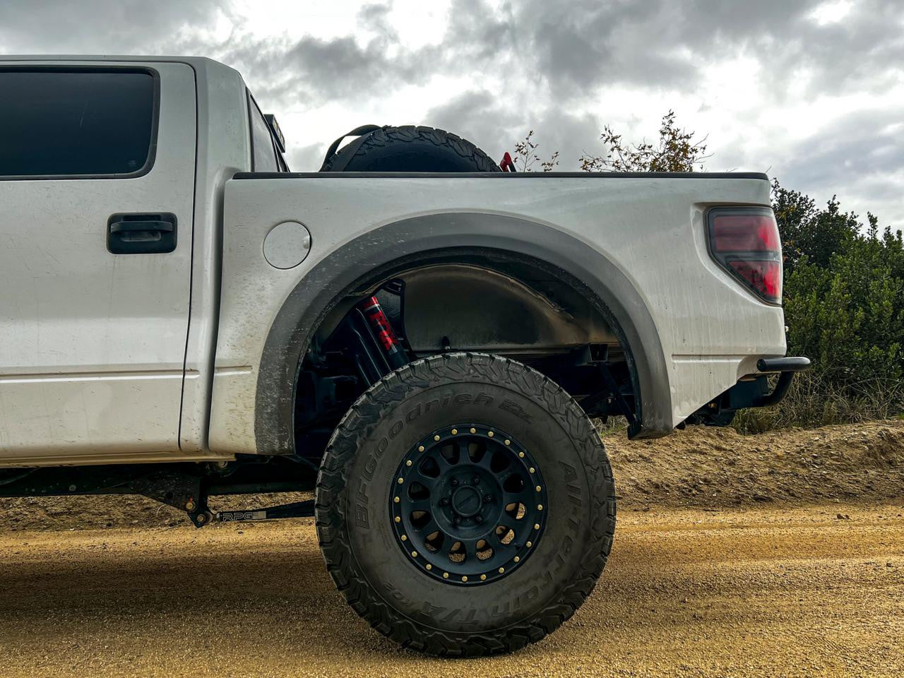 Ford Raptor Gen 1 & Gen 2 Traction Bar Kit - Apollo Off-Road